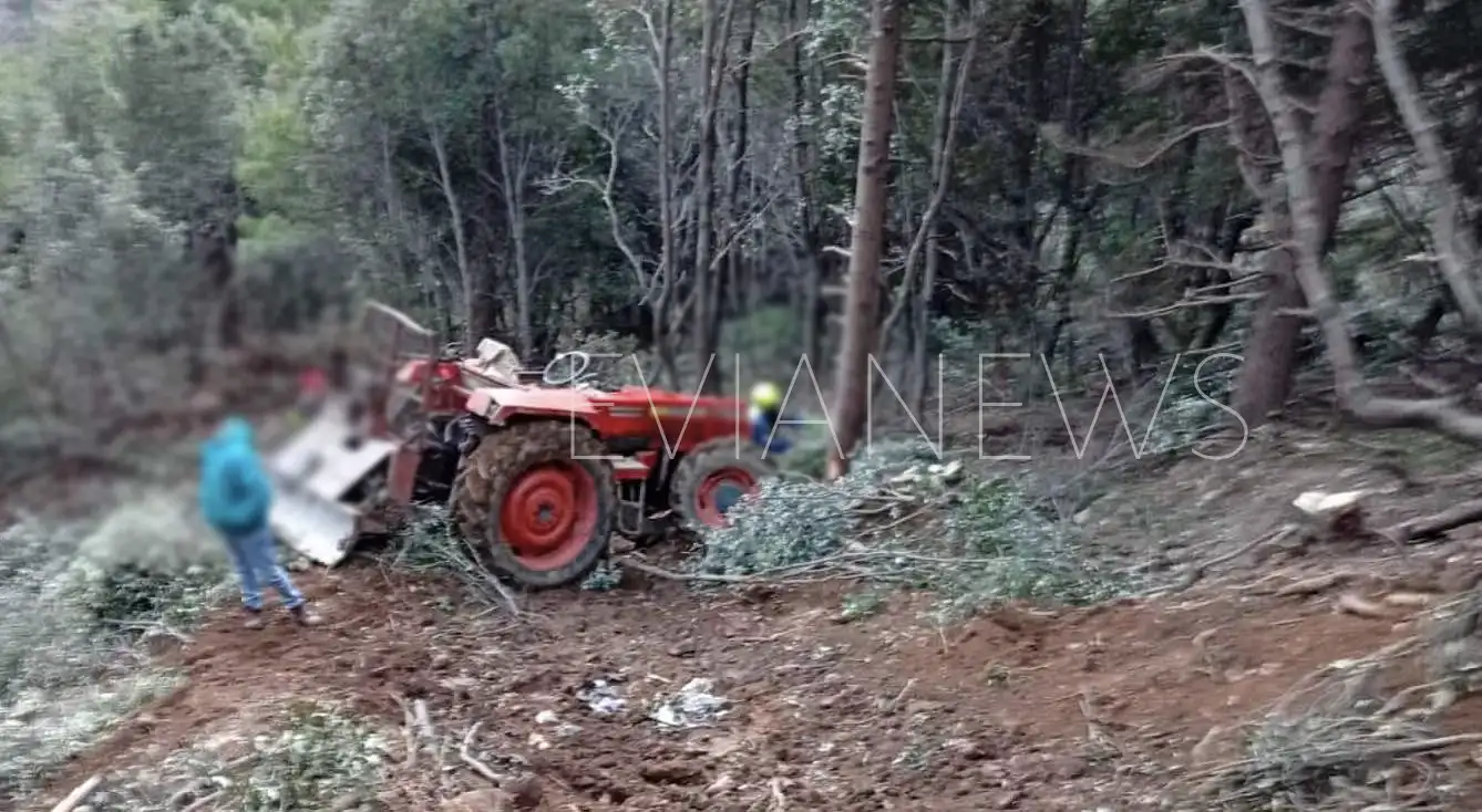 Οι πυροσβέστες απεγκλώβισαν τον άτυχο άντρα