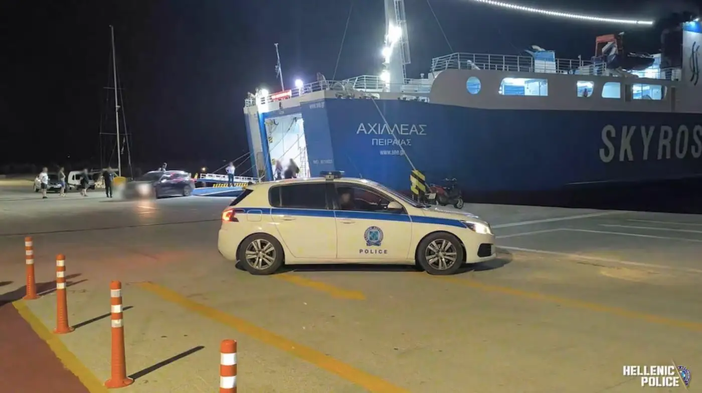 Από τη Σκύρο με αγωνία – Δείτε τι έκαναν οι αστυνομικοί για να σωθεί ένα παιδί 10 ετών!