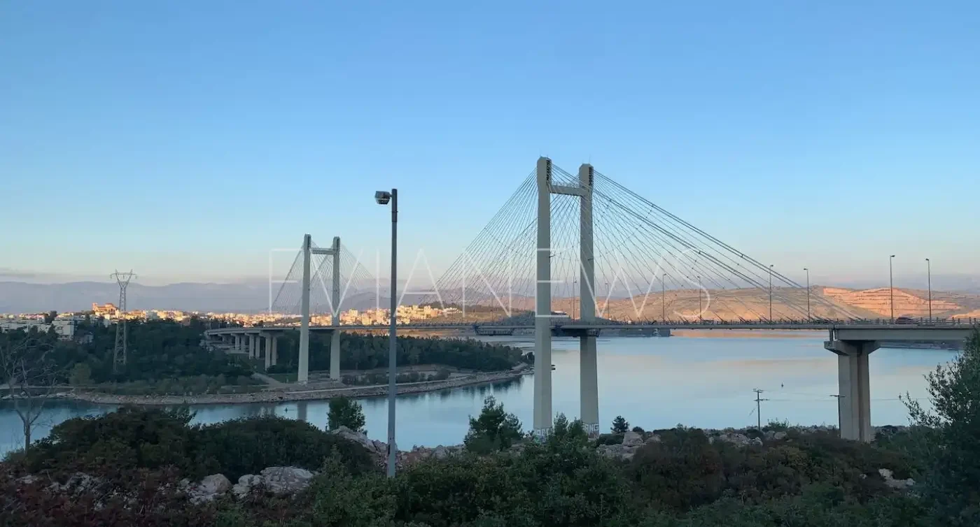 Η υψηλή γέφυρα της Χαλκίδας