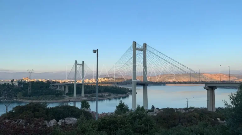 Η υψηλή γέφυρα της Χαλκίδας