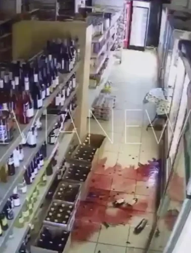 Σεισμός στην Εύβοια: Ράφια τρίζουν και μπουκάλια σπάνε