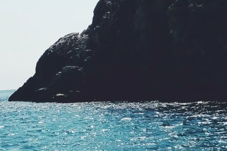 Θάλασσα