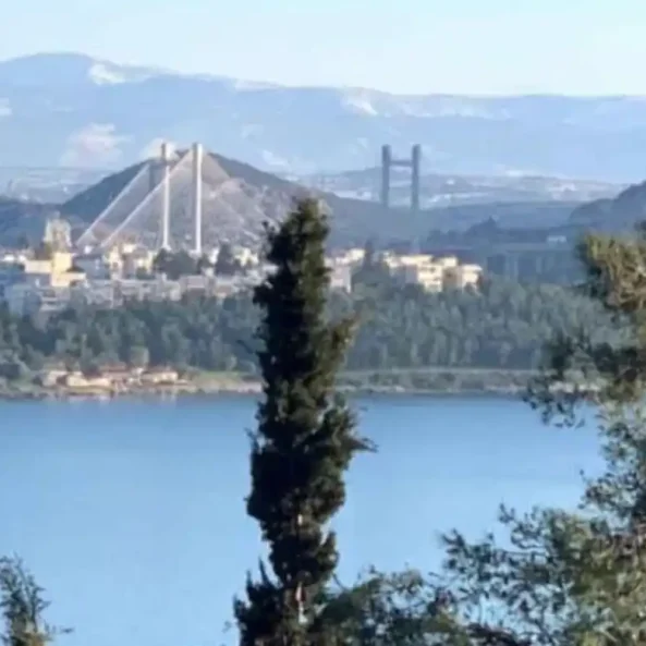 Υψηλή γέφυρα Χαλκίδας