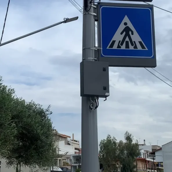 Η διάβαση πεζών… αόρατη για τους οδηγούς στη Χαλκίδα