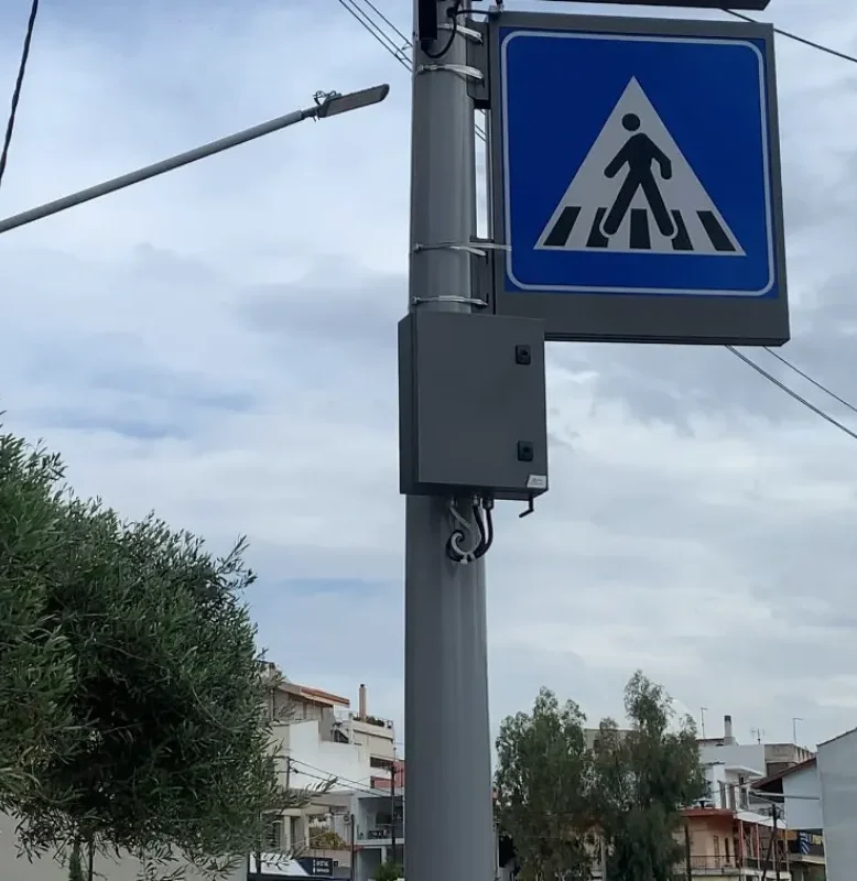 Η διάβαση πεζών… αόρατη για τους οδηγούς στη Χαλκίδα