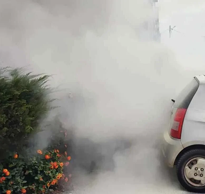 Πανικός από καπνούς σε δρόμο της Χαλκίδας