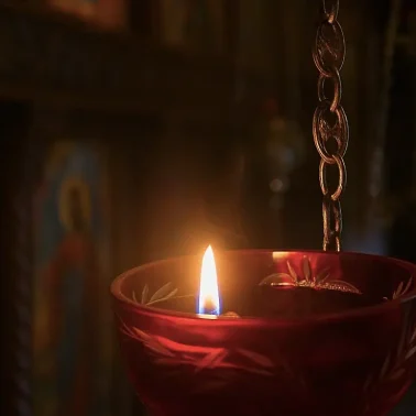 Συγκλονιστικό θαύμα στο Προκόπι: Το λείψανο του Αγίου Ιωάννη του Ρώσου κινήθηκε μπροστά σε πιστούς