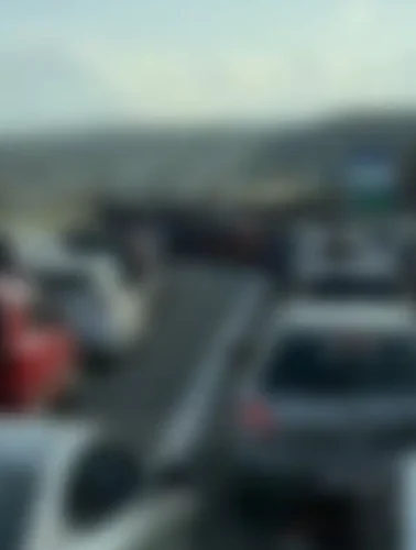 Πρωτοφανές περιστατικό στη Χαλκίδα όπου έκλεισαν τον δρόμο για να κάνουν κόντρες