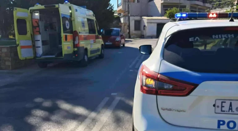 Περιπολικό και ασθενοφόρο