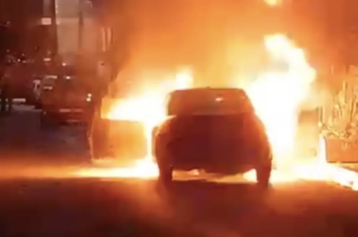 Αυτοκίνητο πήρε φωτιά στην Αμάρυνθο