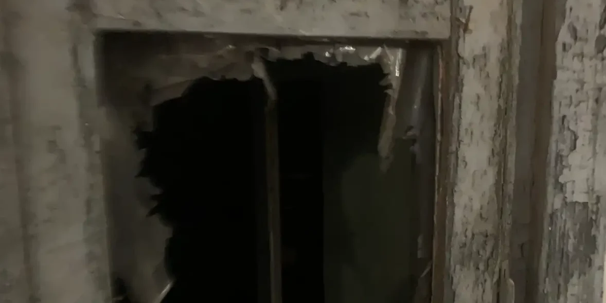 Τρύπα σε μαγαζί