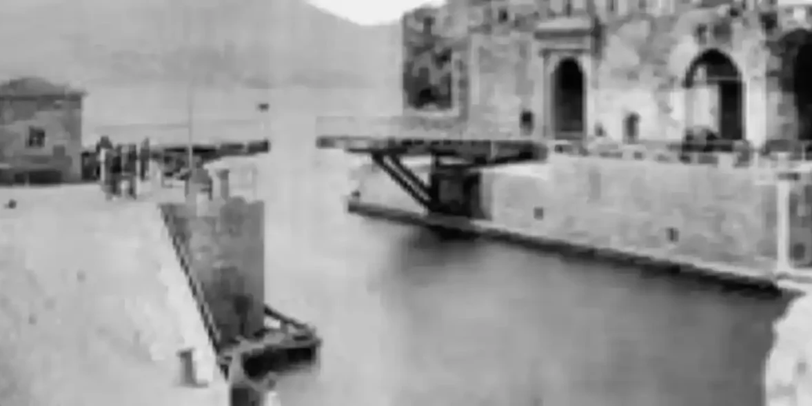 Η παραλία της Χαλκίδας πριν πολλά χρόνια