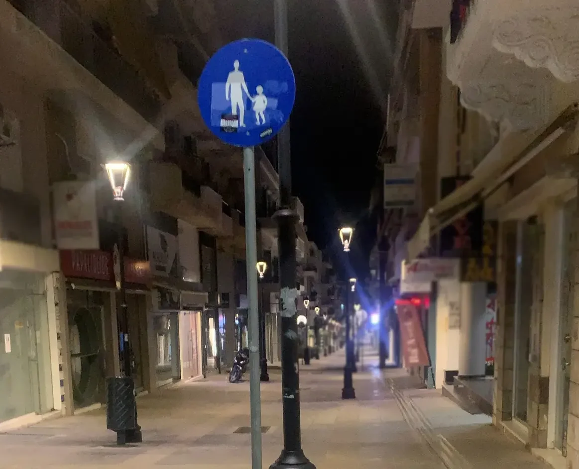 28 Οκτωβρίου: Ποια μαγαζιά είναι τελικά ανοιχτά