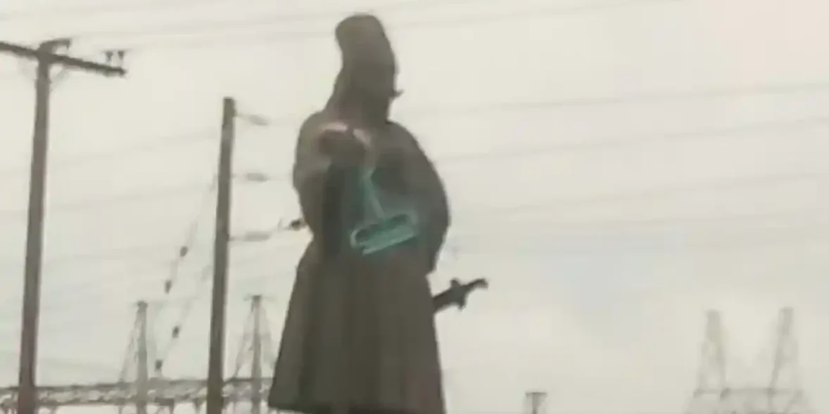 Άγαλμα που άγνωστοι βεβήλωσαν στην Εύβοια