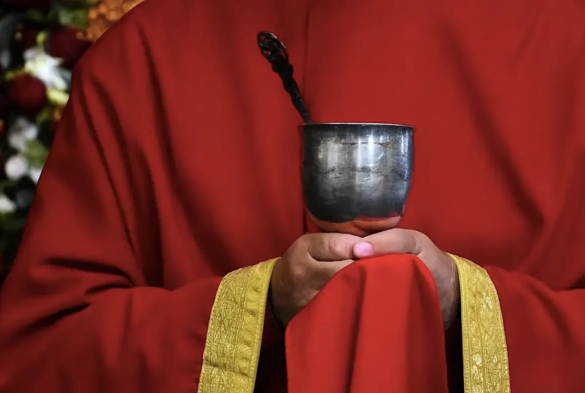 Η θεία κοινωνία τα Χριστούγεννα