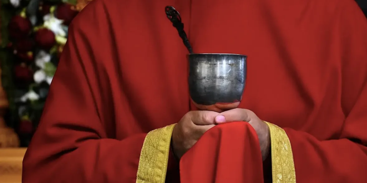 Η θεία κοινωνία τα Χριστούγεννα