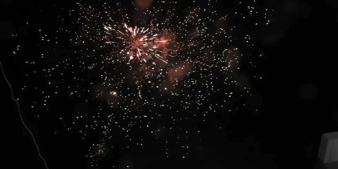 Λευκή νύχτα στο Αλιβέρι