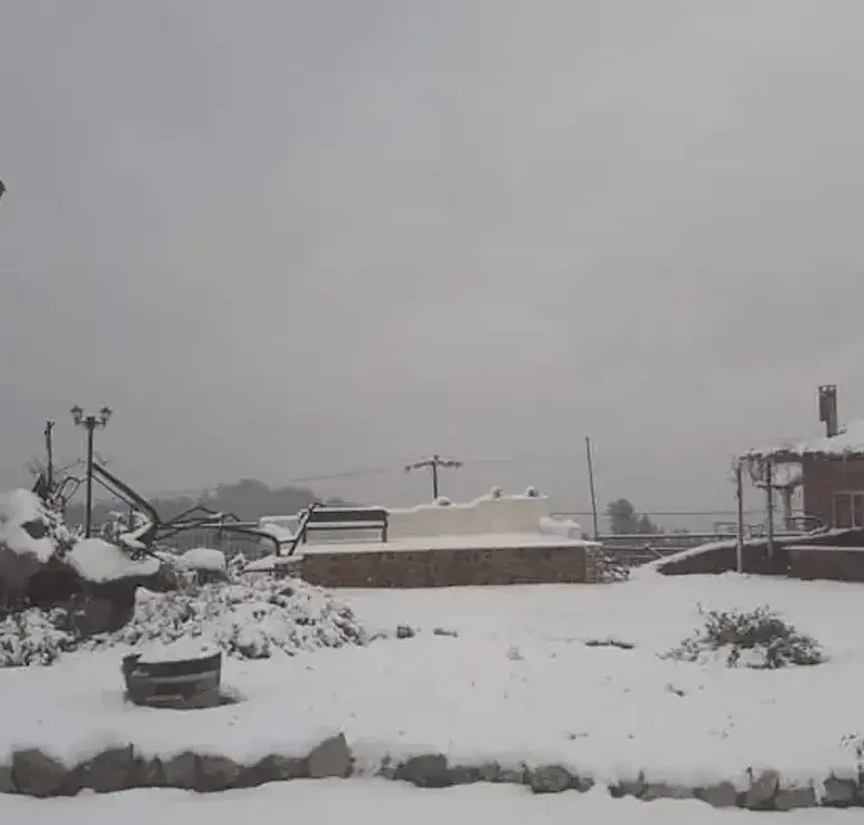 Χωριό της Εύβοιας με χιόνι