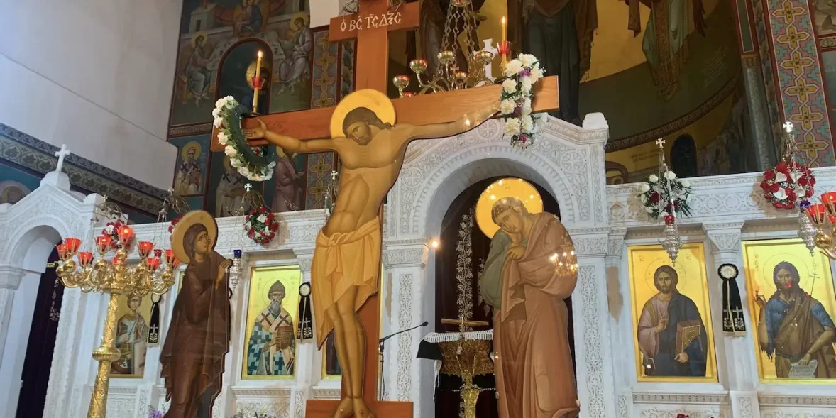 Πόσοι τελικά είναι οι χαιρετισμοί στην Εκκλησία