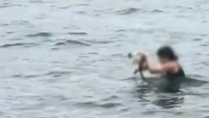 Γυναίκα στη θάλασσα