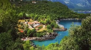 Η παραλία Σαρακήνικο στην Εύβοια