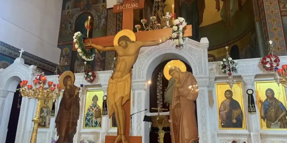 Η γιορτή των Αγίων Πάντων είναι μια μεγάλη γιορτή από την εκκλησία μας