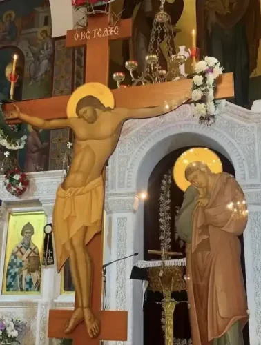 Η γιορτή των Αγίων Πάντων είναι μια μεγάλη γιορτή από την εκκλησία μας