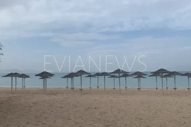 Πήγαμε στην πιο απόκρυφη παραλία στην Εύβοια