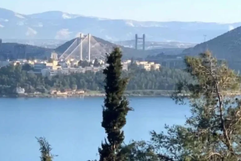 Υψηλή γέφυρα της Χαλκίδας