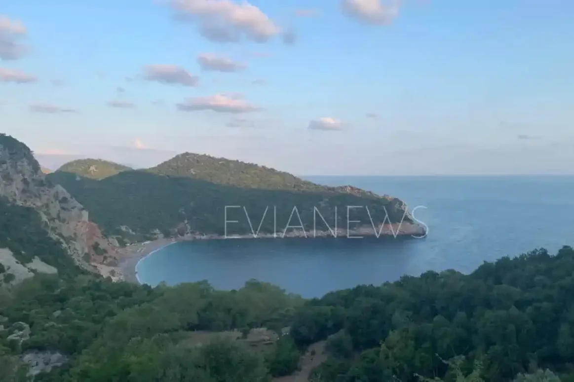 Η παραλία Τσίλαρος