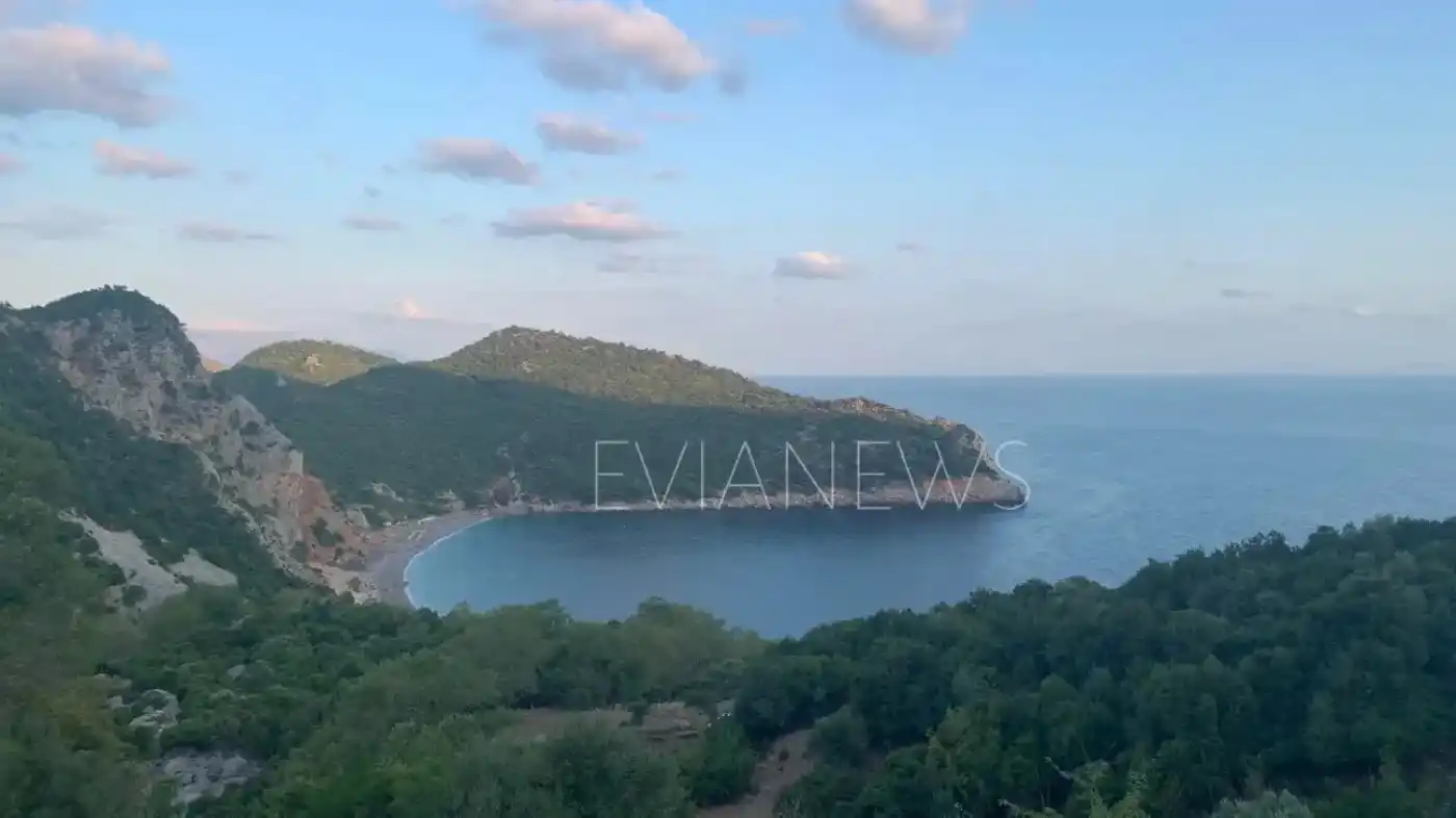 Η παραλία Τσίλαρος