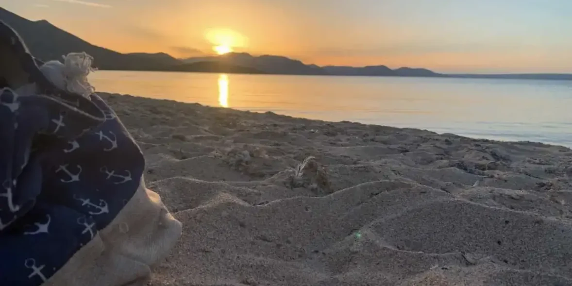 Μπάνιο στη θάλασσα