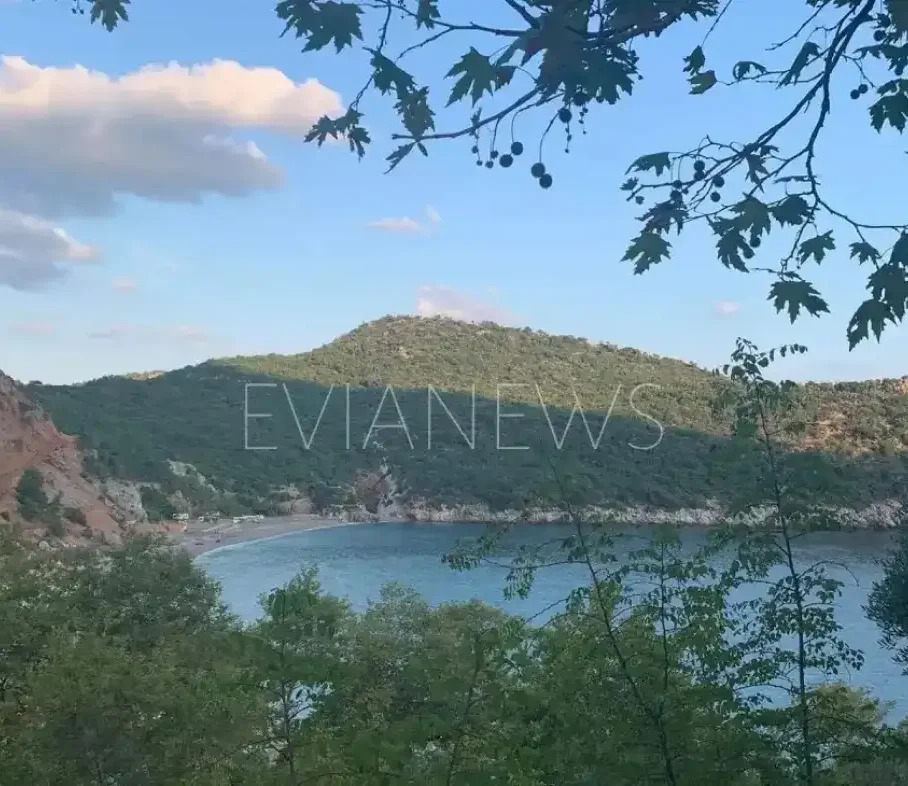 Μια παραλία παράδεισος της Εύβοιας