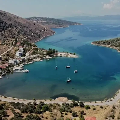 Η παραλία που δεν έχει κύμα στην Εύβοια
