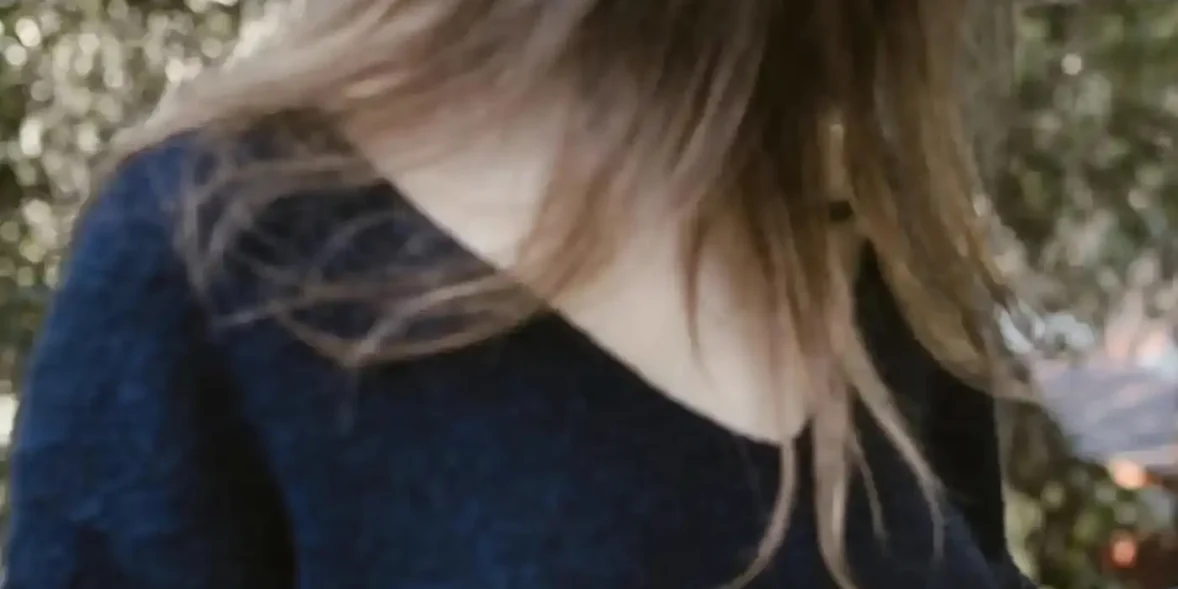 Τον έκρυβε μήνες! Πώς αποκαλύφθηκε η διπλή ζωή της μέσα σε λίγα λεπτά