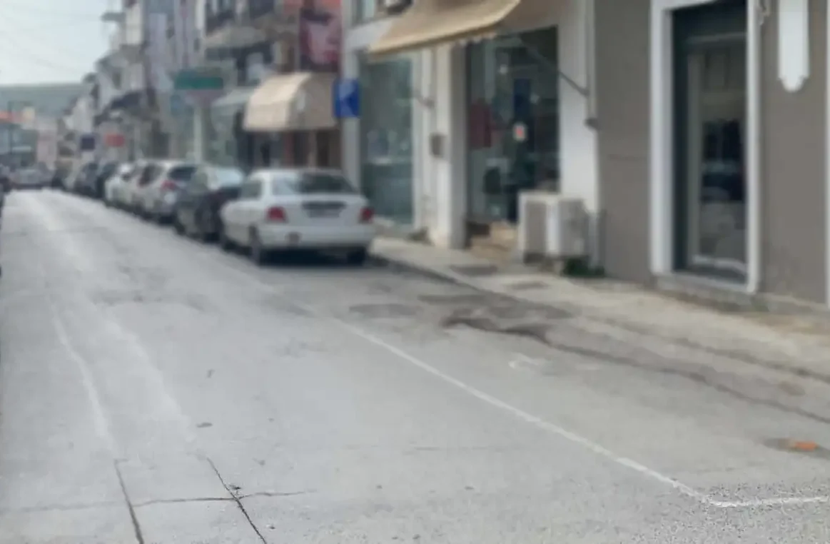 Σεισμός στο Αλιβέρι τώρα