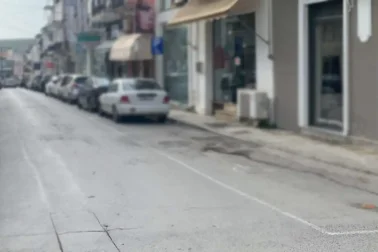 Σεισμός στο Αλιβέρι τώρα