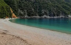 Παραλία Θαψά