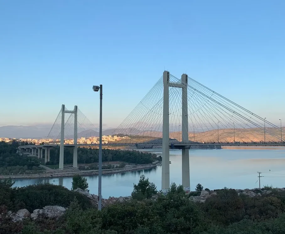 Θα κλείσει η υψηλή γέφυρα της Χαλκίδας!