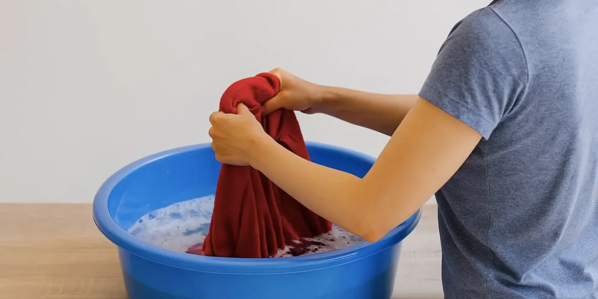 Πως φεύγει ο λεκές από ρετσίνι