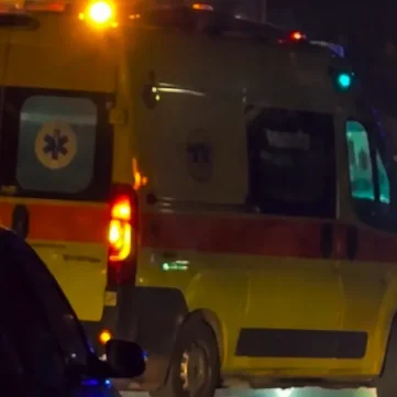 Ασθενοφόρο στην Εύβοια